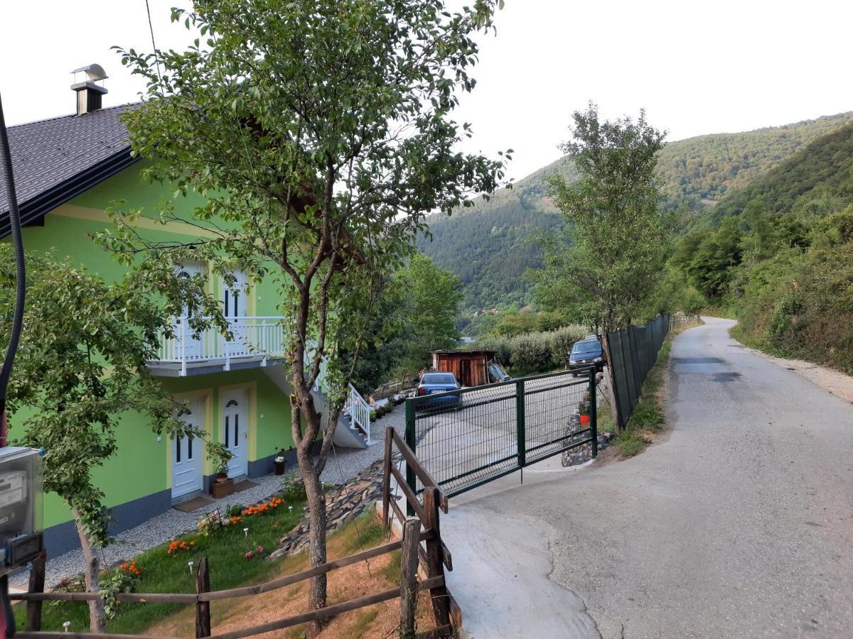 Apartmani Vila Na Drini Foca Esterno foto