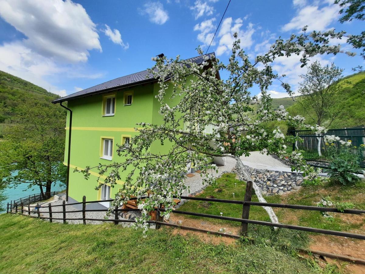 Apartmani Vila Na Drini Foca Esterno foto
