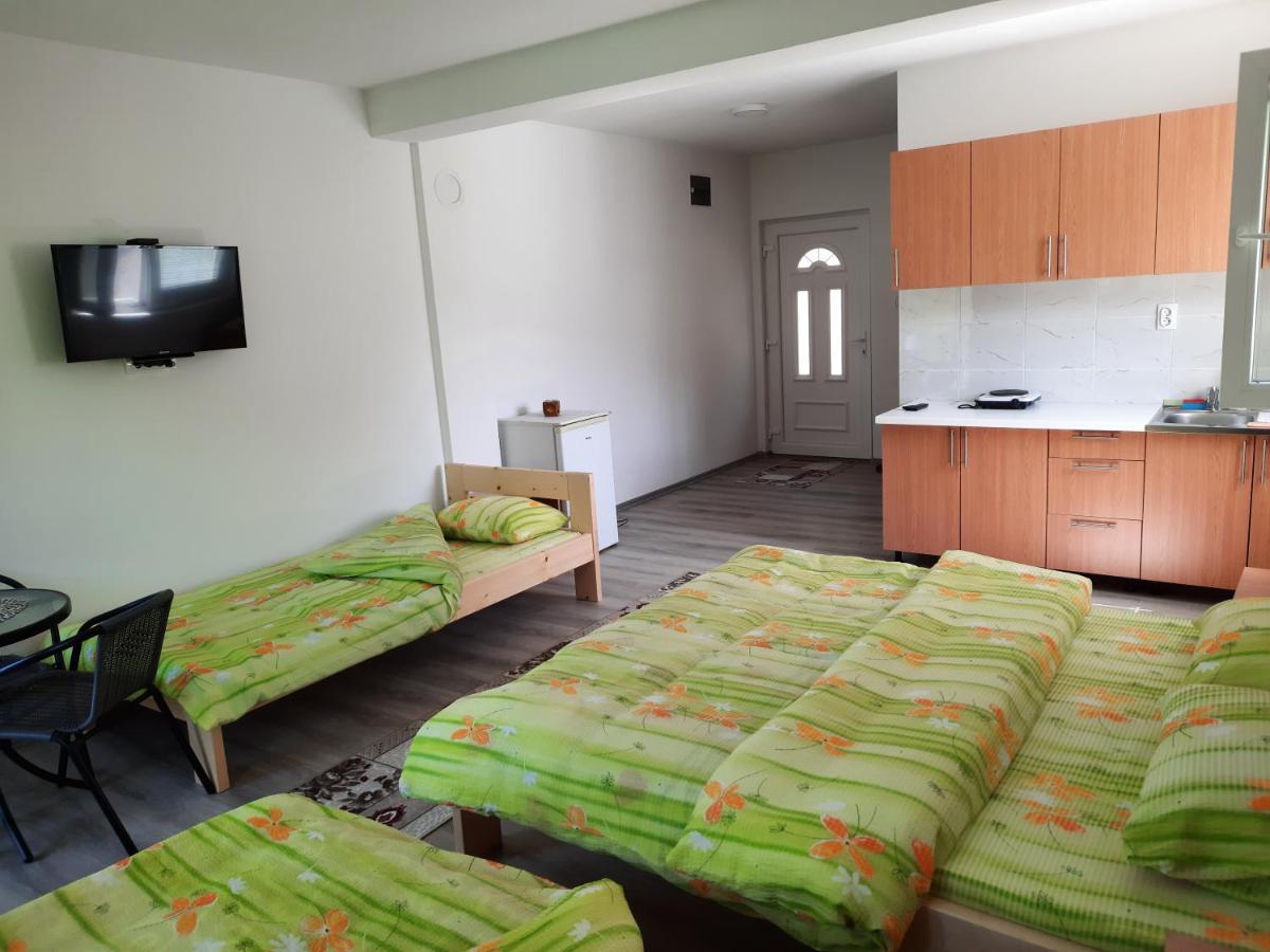 Apartmani Vila Na Drini Foca Esterno foto