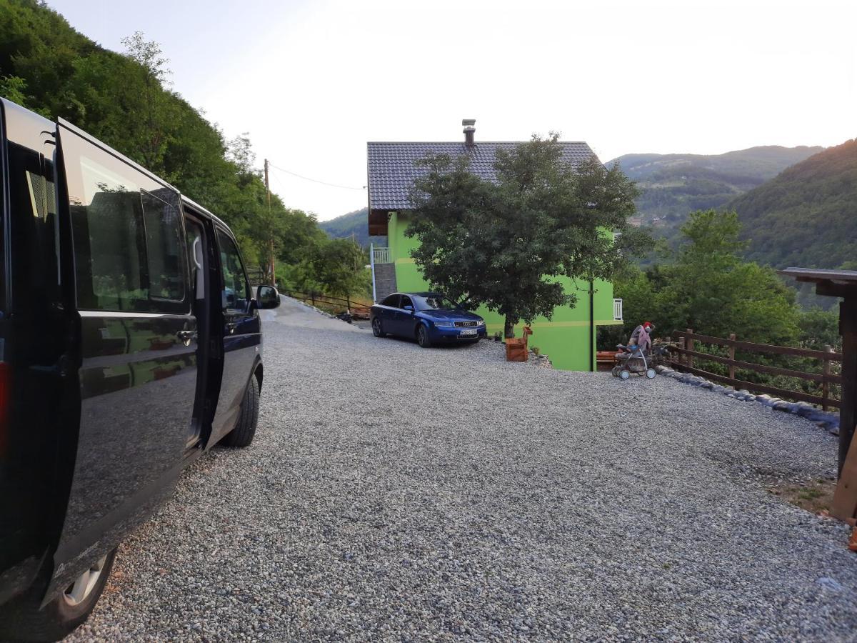 Apartmani Vila Na Drini Foca Esterno foto