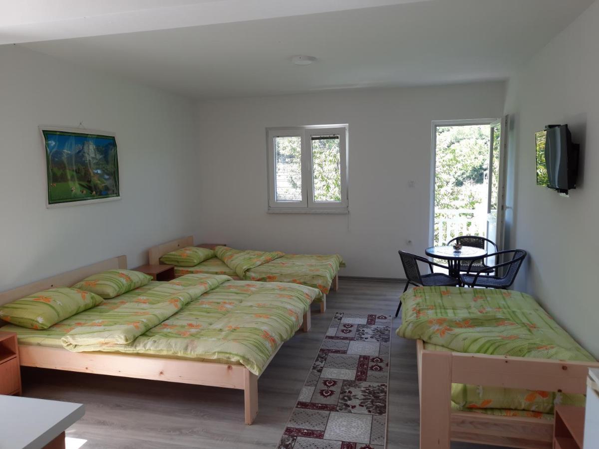 Apartmani Vila Na Drini Foca Esterno foto