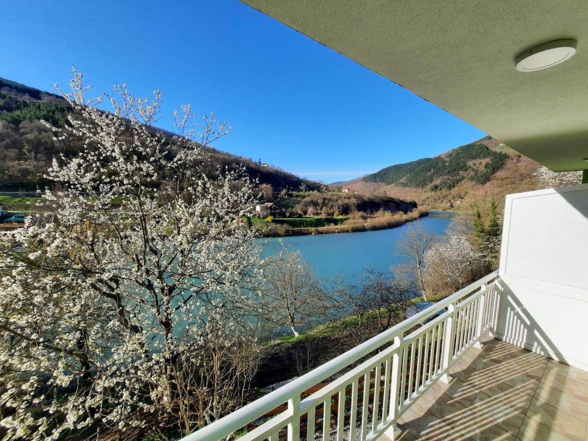 Apartmani Vila Na Drini Foca Esterno foto