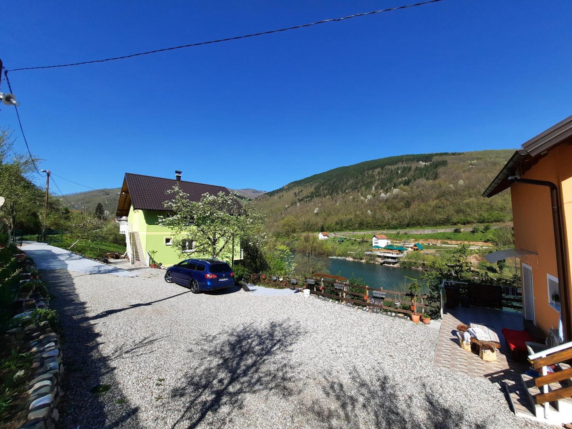 Apartmani Vila Na Drini Foca Esterno foto